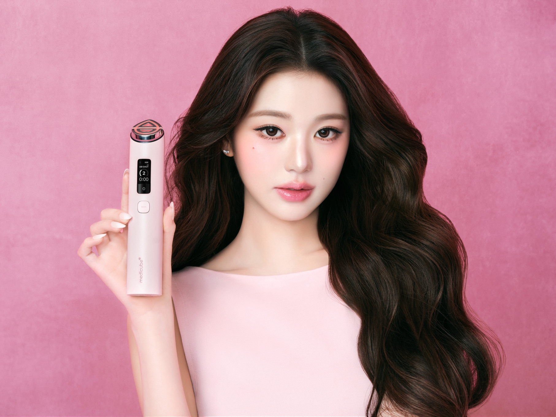 '장원영 효과 미쳤다(p)' 에이피알, 부스터프로 X2 신규 CF 화제 27-Image